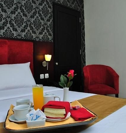 Feodora Airport Hotel Palembang Phòng bức ảnh