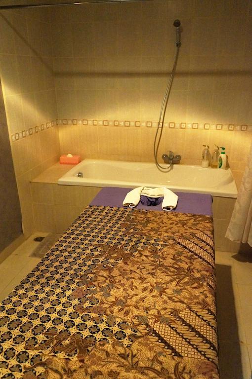 Feodora Airport Hotel Palembang Ngoại thất bức ảnh