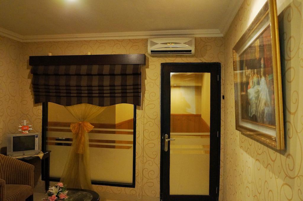 Feodora Airport Hotel Palembang Ngoại thất bức ảnh